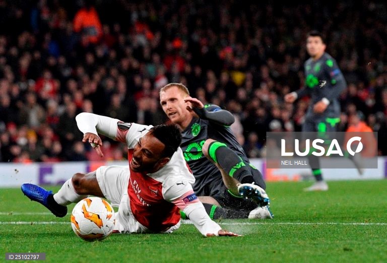 Arsenal vs Sporting, Inglaterra.