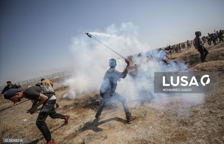 Confrontos entre exército israelita e palestinianos marcam o 71.º Dia da Catástrofe