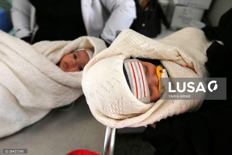 Iémen: Assistência médica materno-infantil em Saná