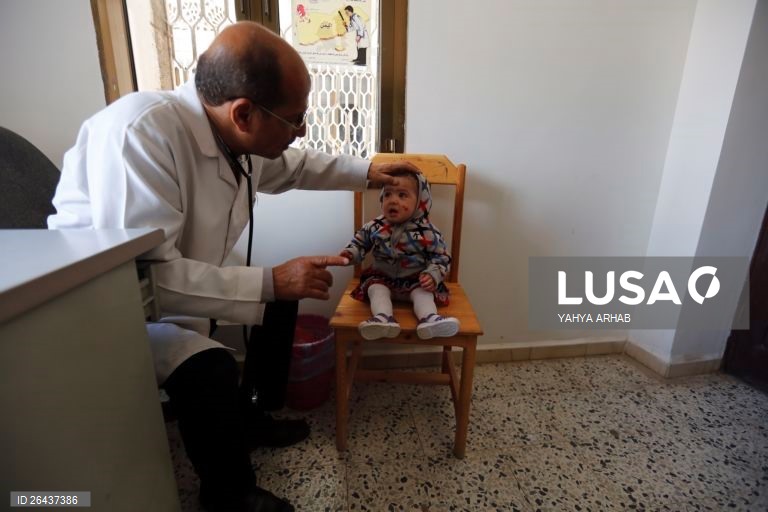 Iémen: Assistência médica materno-infantil em Saná