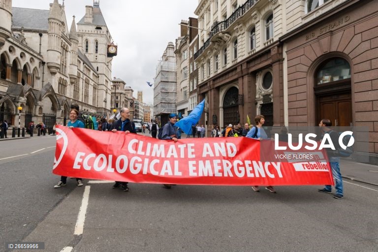 Protesto contra as alterações climáticas em Londres
