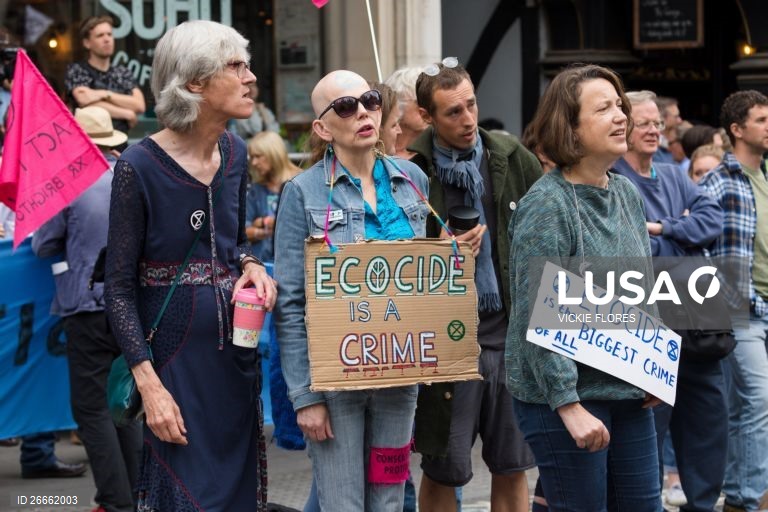 Protesto contra as alterações climáticas em Londres