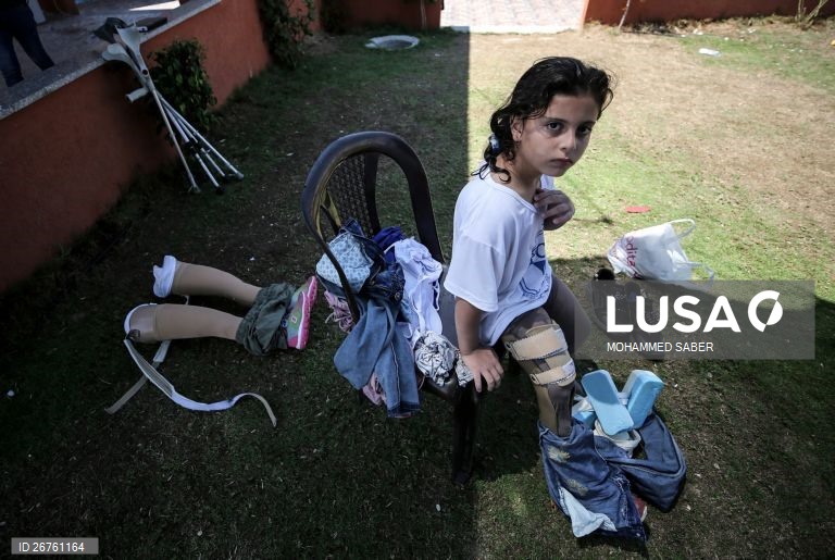 Palestina: Campo de férias para crianças amputadas