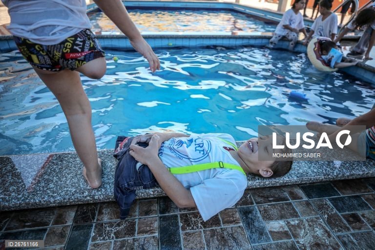 Palestina: Campo de férias para crianças amputadas