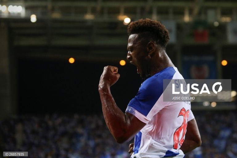 Futebol: FC Porto vs Vitória Setúbal. JOSE COELHO