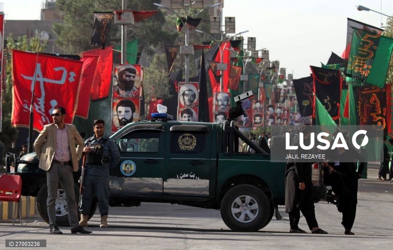 Muçulmanos xiitas celebram o dia do Ashura