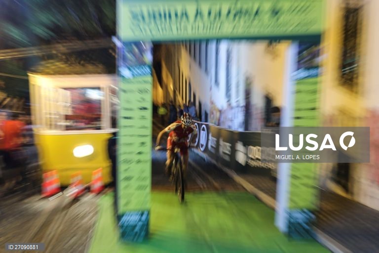 Mítica escalada de bicicleta Subida à Glória 