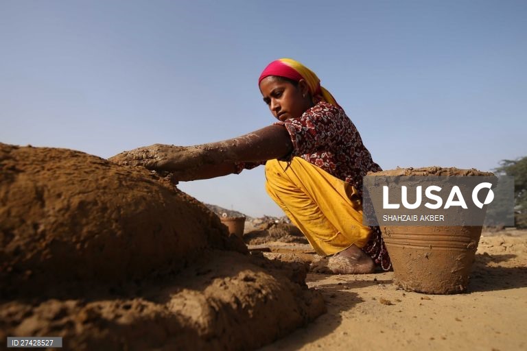 Paquistão: Olaria em Carachi