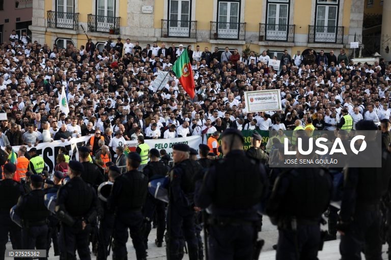Manifestação conjunta da PSP e da GNR
