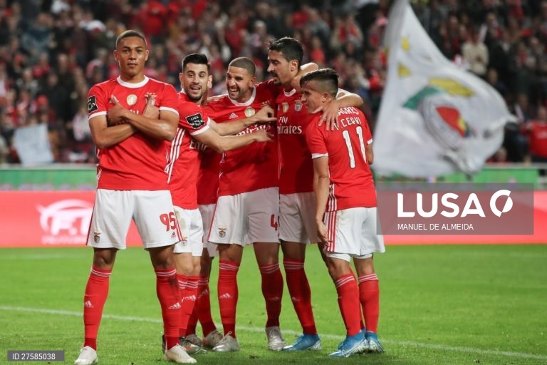 Futebol: Benfica vs Marítimo.