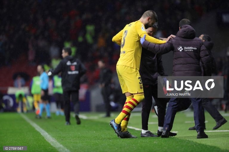 Futebol: Atlético de Madrid vs FC Barcelona em Madrid.