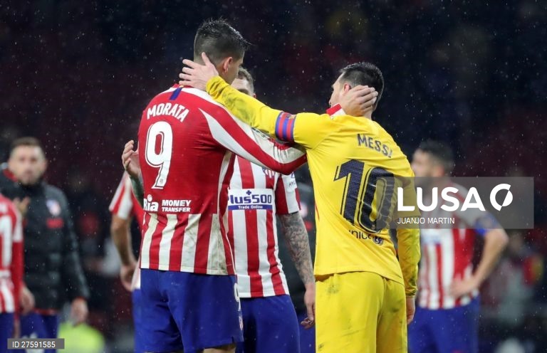 Futebol: Atlético de Madrid vs FC Barcelona em Madrid.