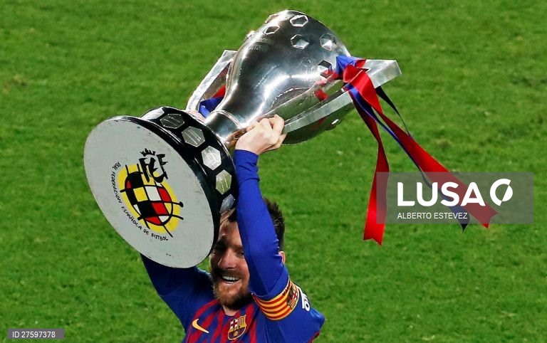 Cerimónia de entrega dos prémios Bola de Ouro 2019 em Paris.