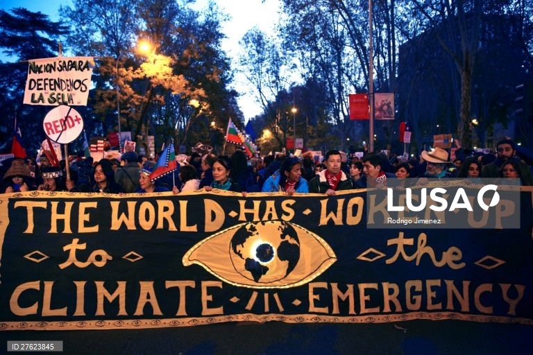 Manifestação durante a Cimeira do Clima de Madrid