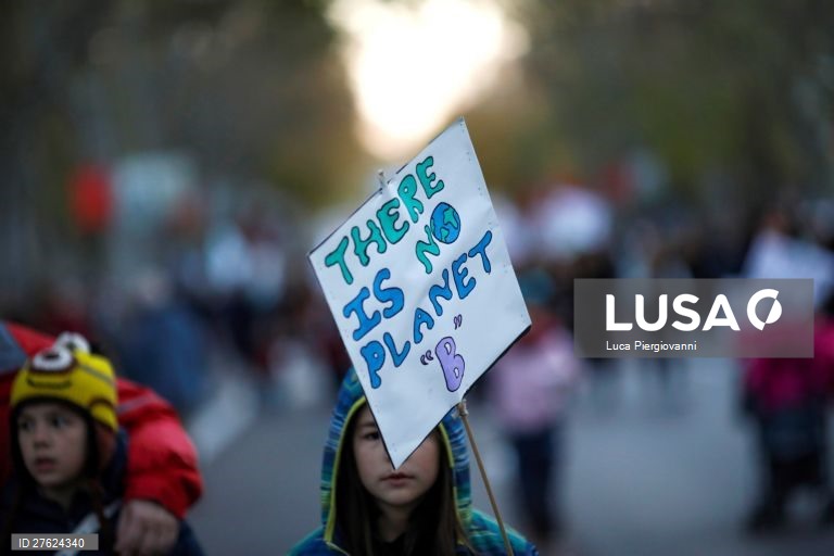 Manifestação durante a Cimeira do Clima de Madrid