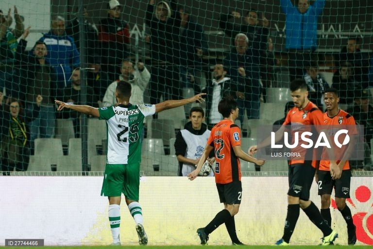 Futebol: Taça da Liga entre o Portimonense e o Sporting.