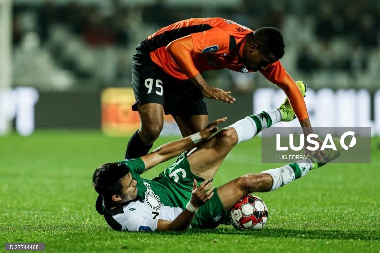 Futebol: Taça da Liga entre o Portimonense e o Sporting.