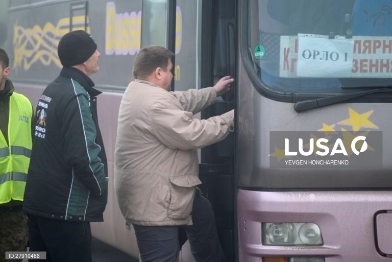 Troca de prisioneiros de guerra entre a Ucrânia e os separatistas pró-russos