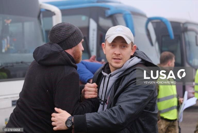 Troca de prisioneiros de guerra entre a Ucrânia e os separatistas pró-russos