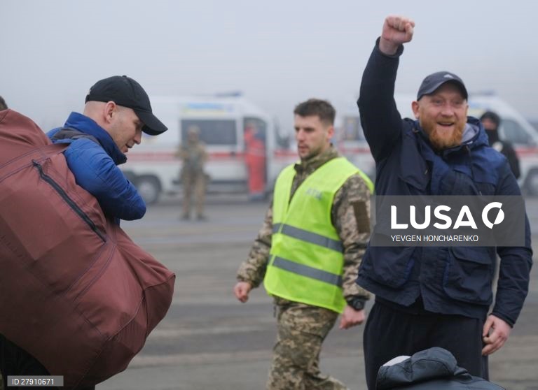 Troca de prisioneiros de guerra entre a Ucrânia e os separatistas pró-russos
