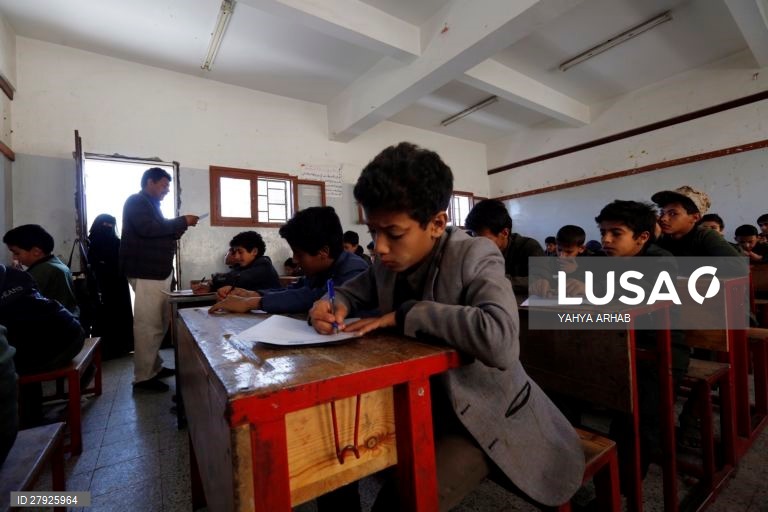 Iémen: Exame escolar em Saná