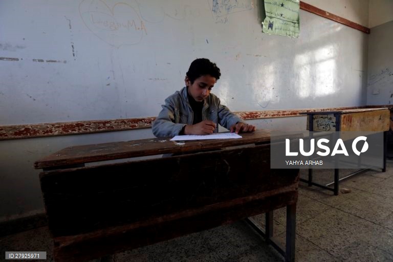 Iémen: Exame escolar em Saná