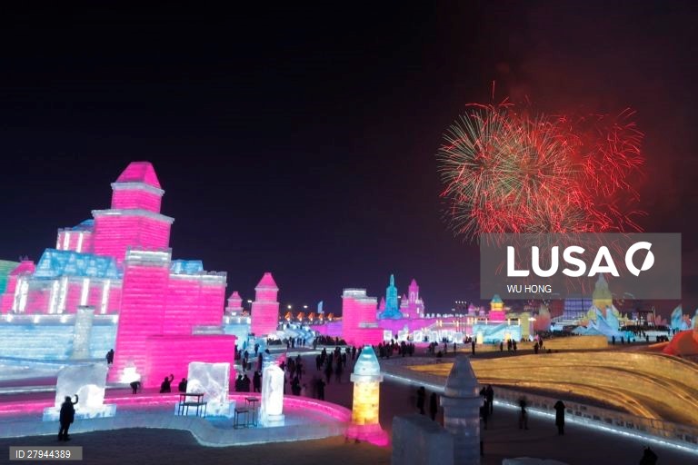 Cerimonia de abertura do Festival do Gelo e Neve, na China.