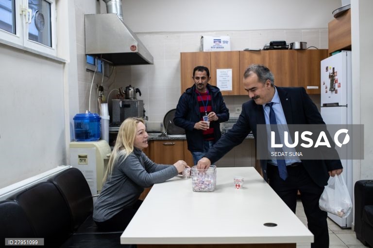 Turquia: Primeira mulher transsexual motorista na câmara de Istambul