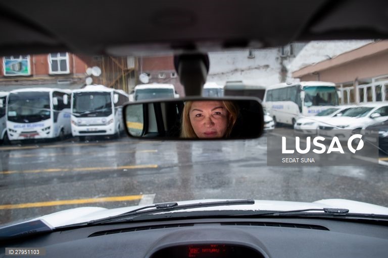Turquia: Primeira mulher transsexual motorista na câmara de Istambul