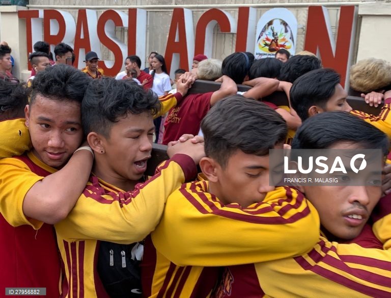 Procissão do Nazareno Negro em Manila