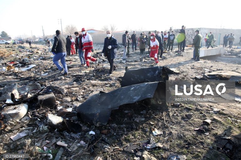 Queda de avião ucraniano em Teerão sem sobreviventes, pelo menos 170 pessoas a bordo