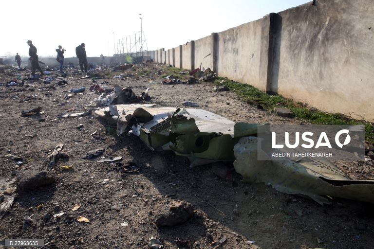 Queda de avião ucraniano em Teerão sem sobreviventes, pelo menos 170 pessoas a bordo