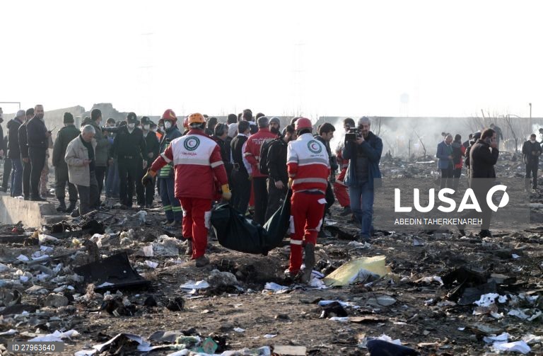 Queda de avião ucraniano em Teerão sem sobreviventes, pelo menos 170 pessoas a bordo