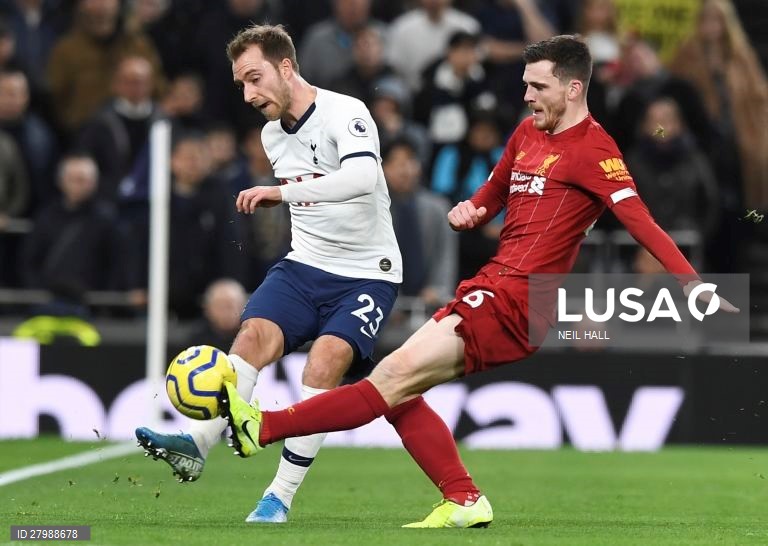 Liverpool FC vs Tottenham Hotspur FC em Londres.