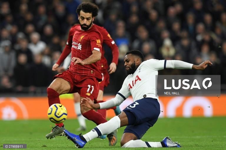Liverpool FC vs Tottenham Hotspur FC em Londres.