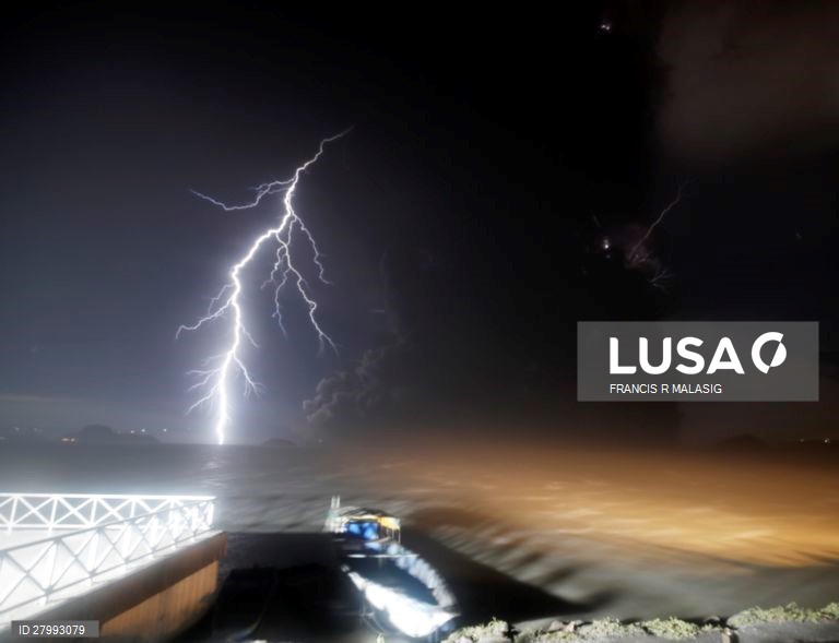 Erupção do vulcão Taal nas Filipinas.