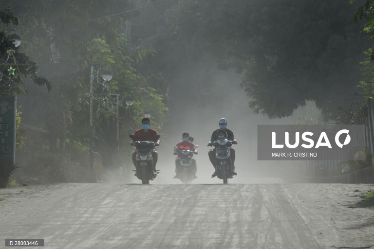 Erupção do vulcão Taal nas Filipinas