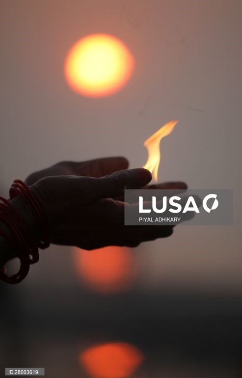 Índia: Peregrinação hindu Ganga Sagar Mela na Ilha de Sagar