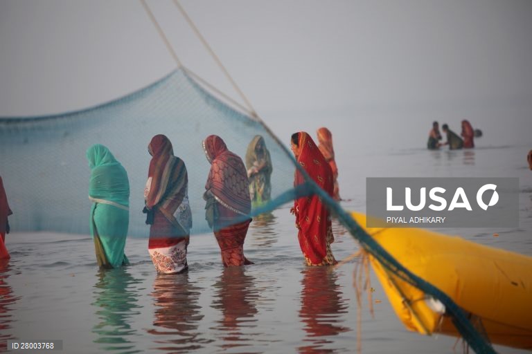Índia: Peregrinação hindu Ganga Sagar Mela na Ilha de Sagar