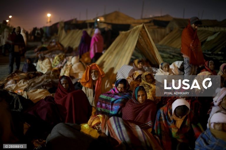 Índia: Peregrinação hindu Ganga Sagar Mela na Ilha de Sagar