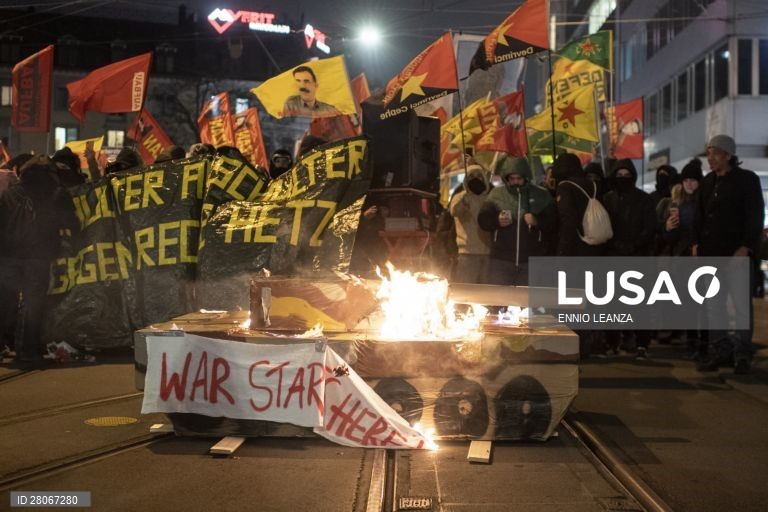 Suiça: Protesto conta o Forum Económico de Davos em Zurique