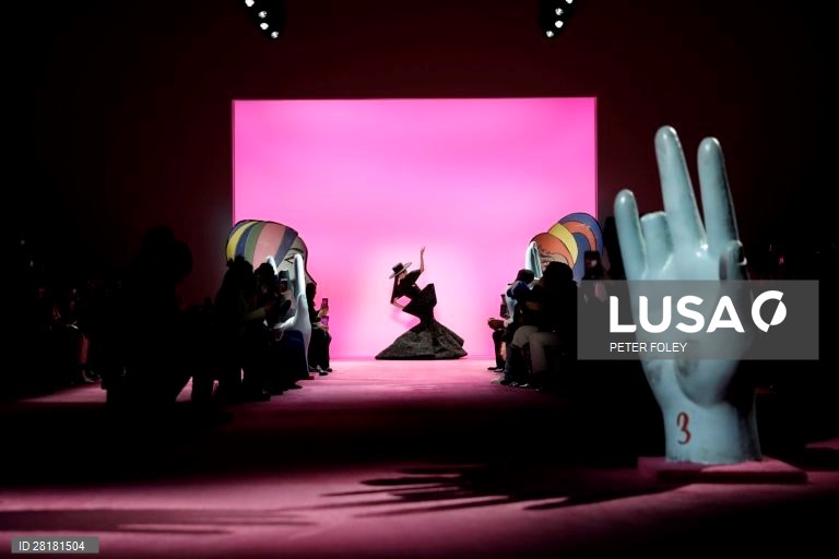 Semana da Moda de Nova Iorque - Christian Siriano