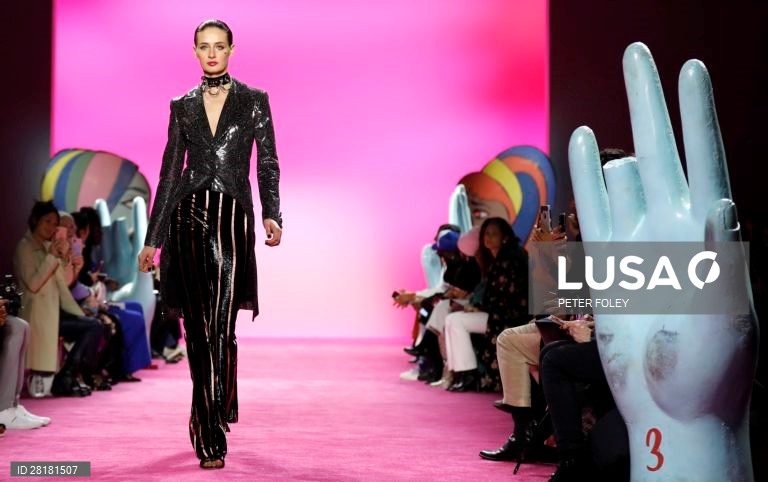 Semana da Moda de Nova Iorque - Christian Siriano