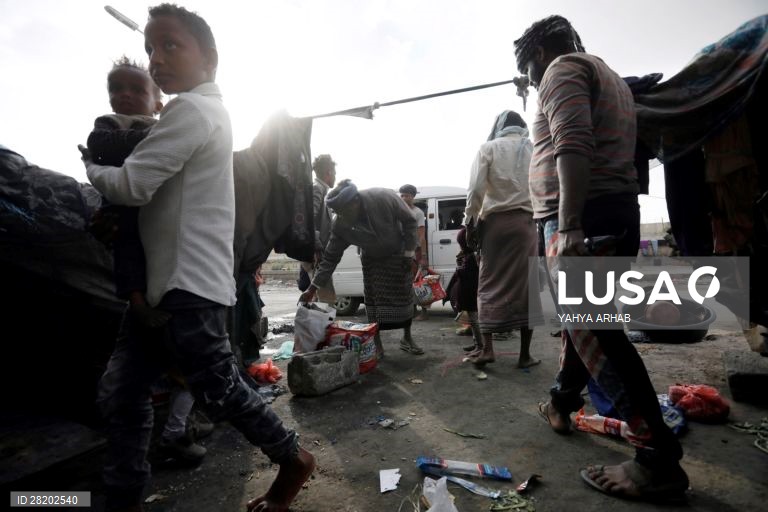 Iémen: Abrigo temporário para deslocados em Saná