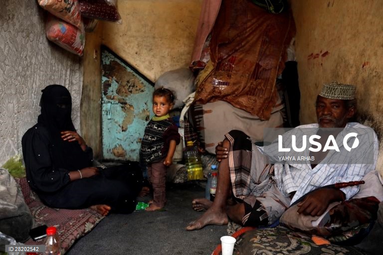 Iémen: Abrigo temporário para deslocados em Saná