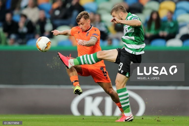 Futebol: Sporting vs Basaksehir em Lisboa.