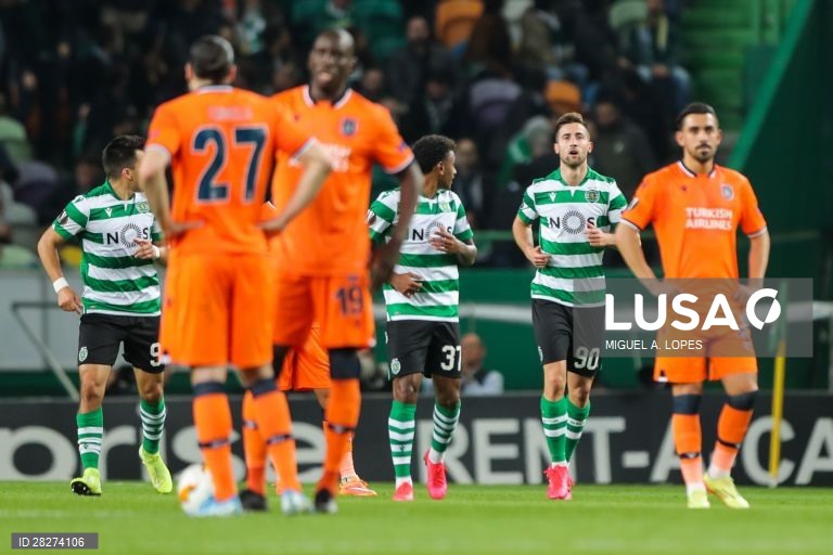 Futebol: Sporting vs Basaksehir em Lisboa.