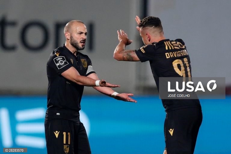 Futebol: I Liga - Desportivo das Aves vs Vitória de Guimarães.