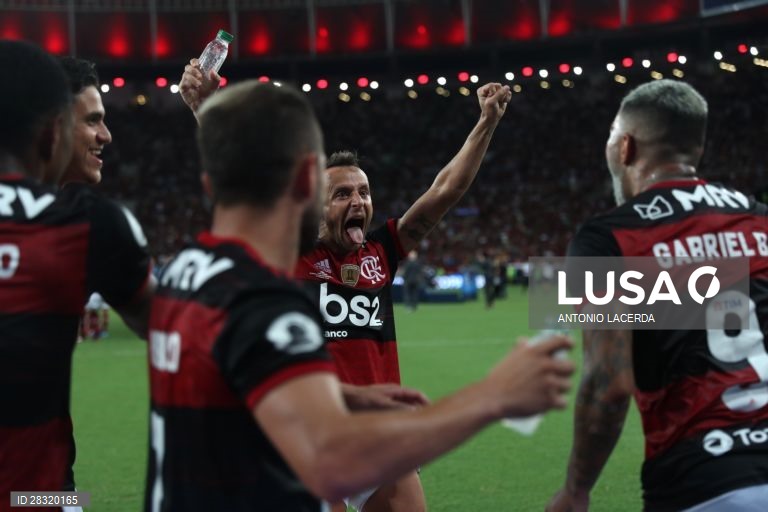 Flamengo conquista supertaça sul-americana