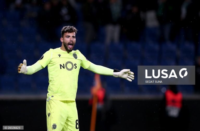 Sporting perde na Turquia por 4 - 1 e é eliminada da Liga Europa.